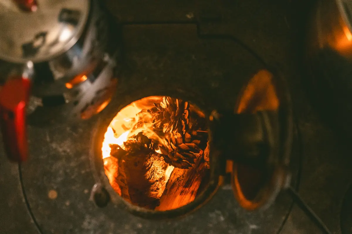 How to Light a Log Burner and Keep It Burning Efficiently